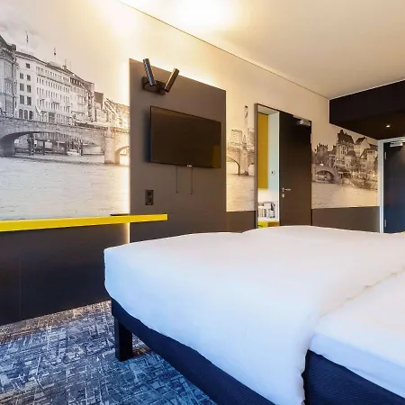 Ibis Styles Basel City Buitenkant foto